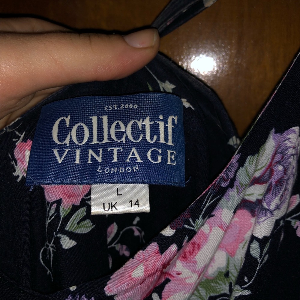 ModCloth Floral jumpsuit  💕🔥 - Picture 4 of 4